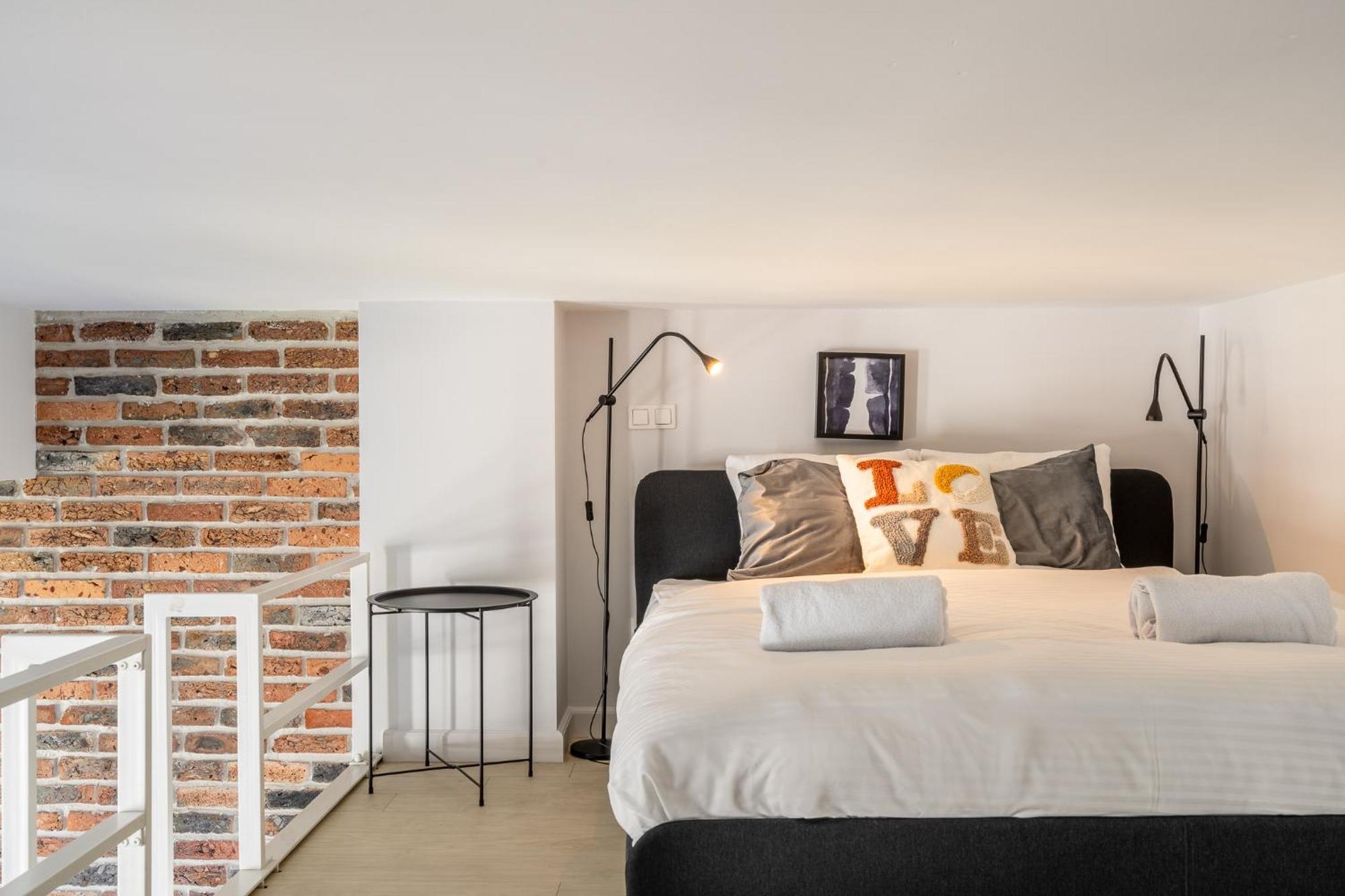 Apartment Rentplanet - Matejki Wroclaw